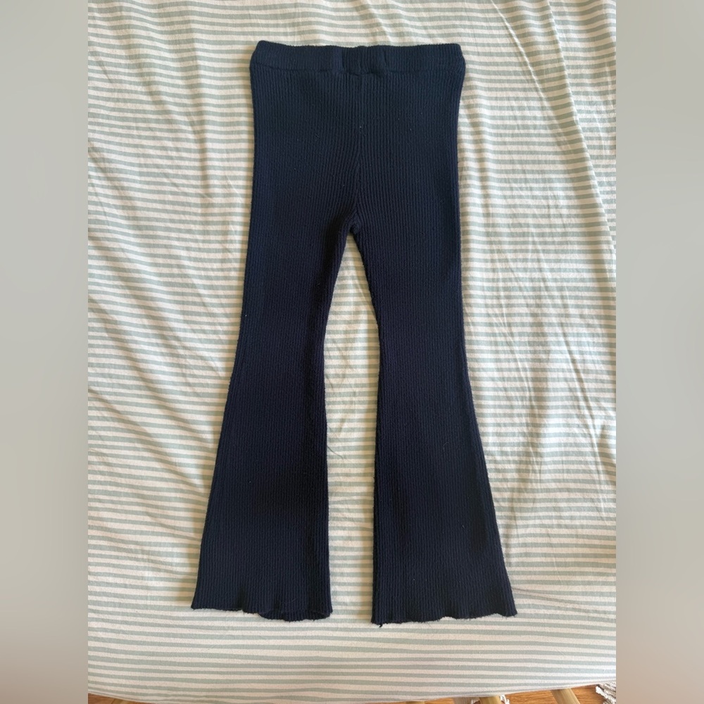 Zara Ribbed Flared Leggings - Picture 6 of 9